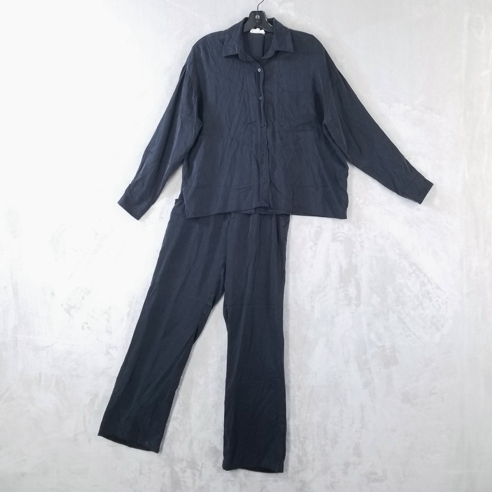 Djerf Avenue Set Small Black Breezy Shirt & Pleated Trousers Minimal Casual Chic
